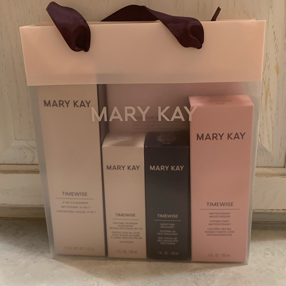 Mary Kay Time Wise miracle set for Combination to oily skin NIB - Picture 2 of 13
